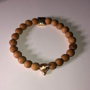 NWT Buena Vida Wooden Wolf Bracelet